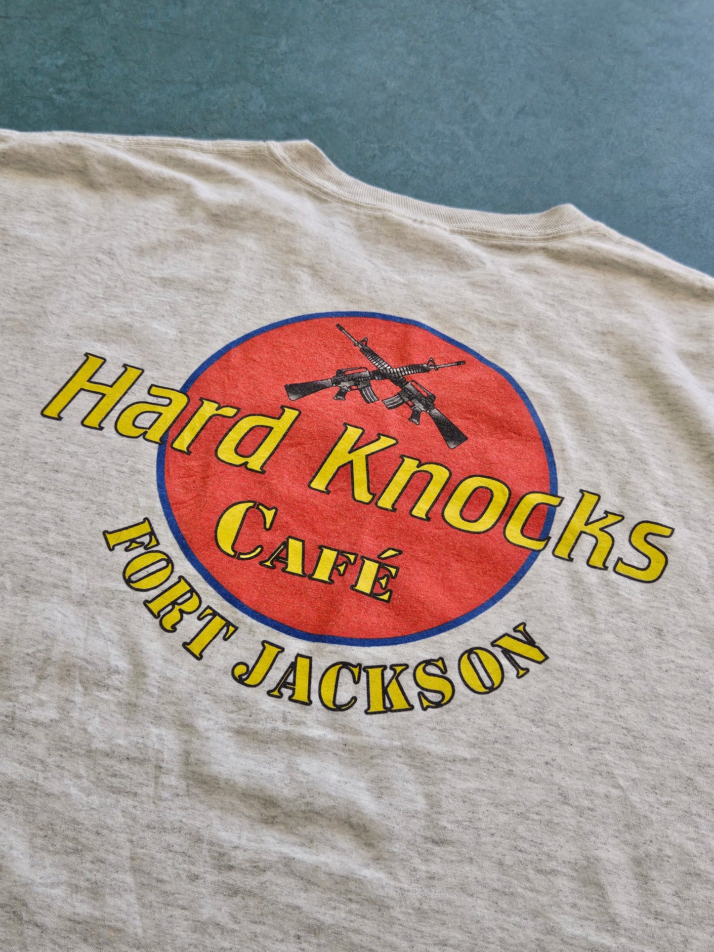 2000s VINTAGE ''HARD KNOCKS'' T-SHIRT [XL]