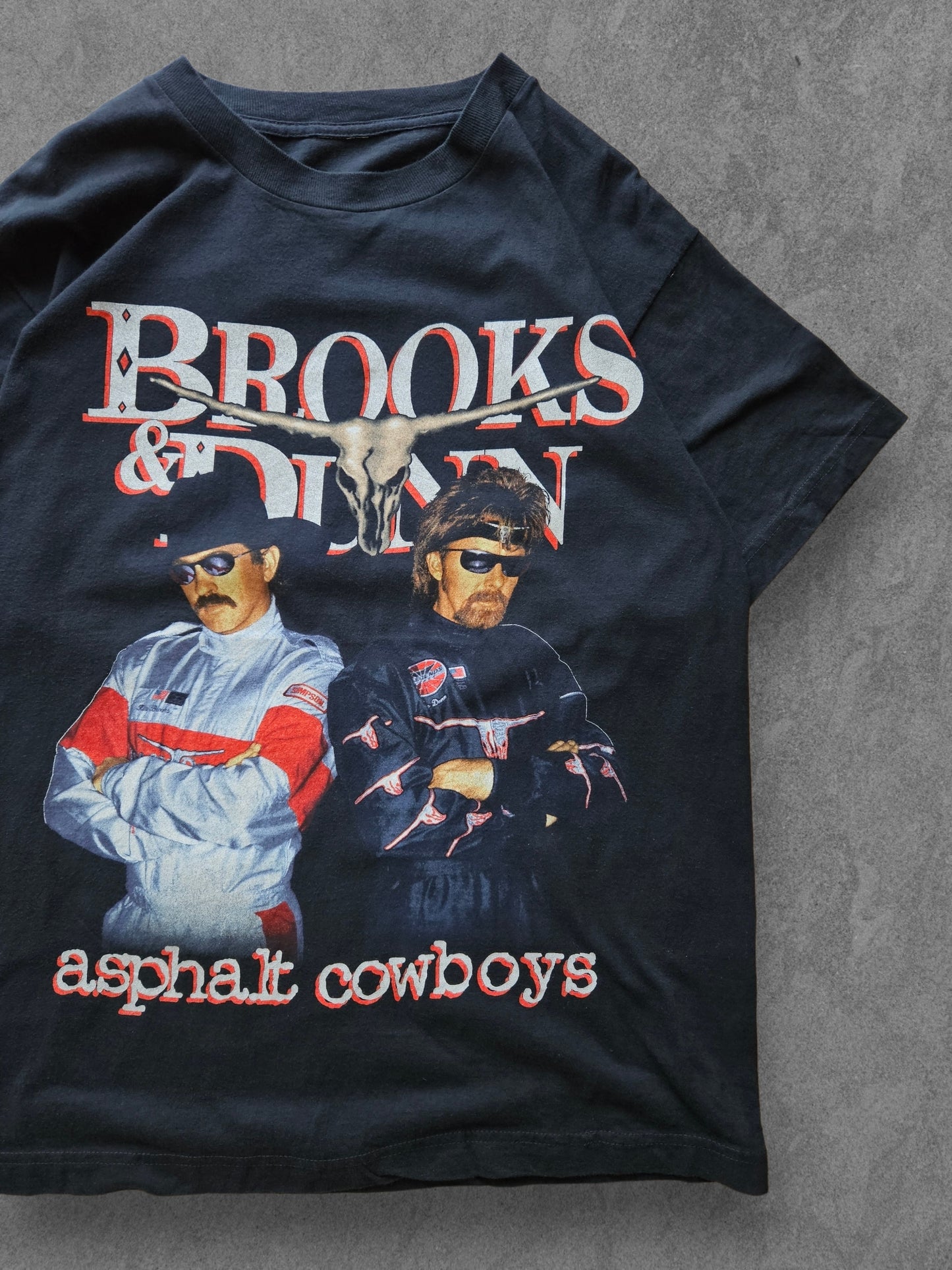 90s ''BROOKS & DUNN ASPHALT COWBOYS'' T-SHIRT [L]