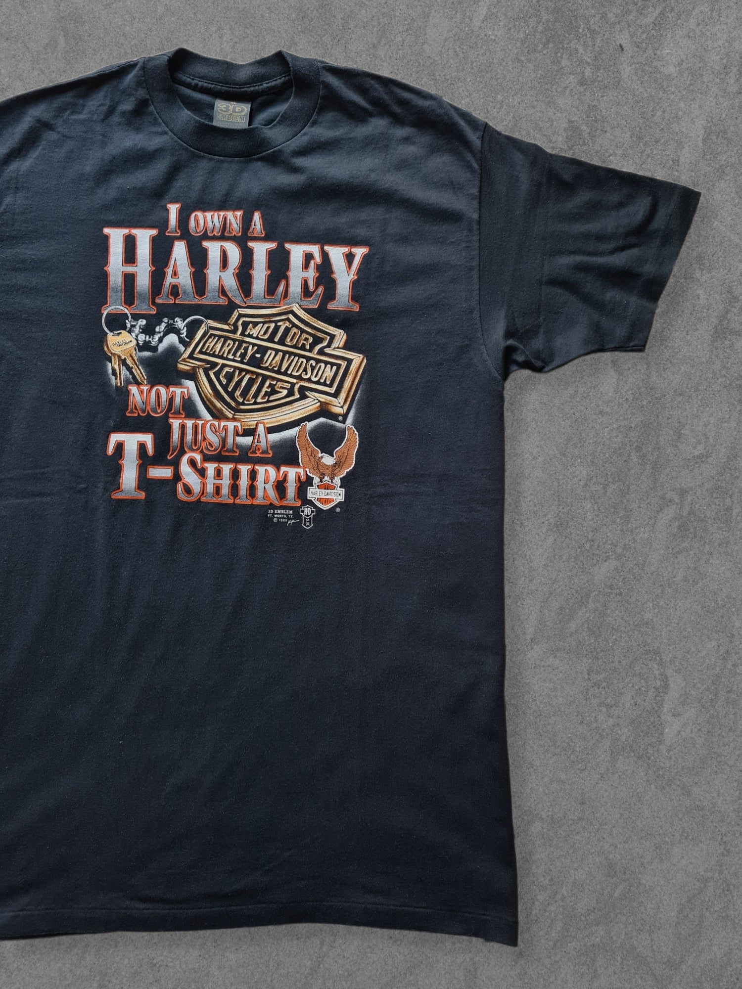 De vintage winkel met tweedehands kleding uit de thrift | 1988 3D EMBLEM ''I OWN A HARLEY'' T-SHIRT [XL] T-SHIRT