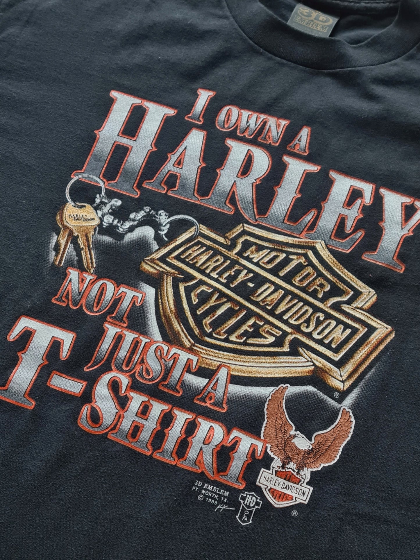 De vintage winkel met tweedehands kleding uit de thrift | 1988 3D EMBLEM ''I OWN A HARLEY'' T-SHIRT [XL] T-SHIRT