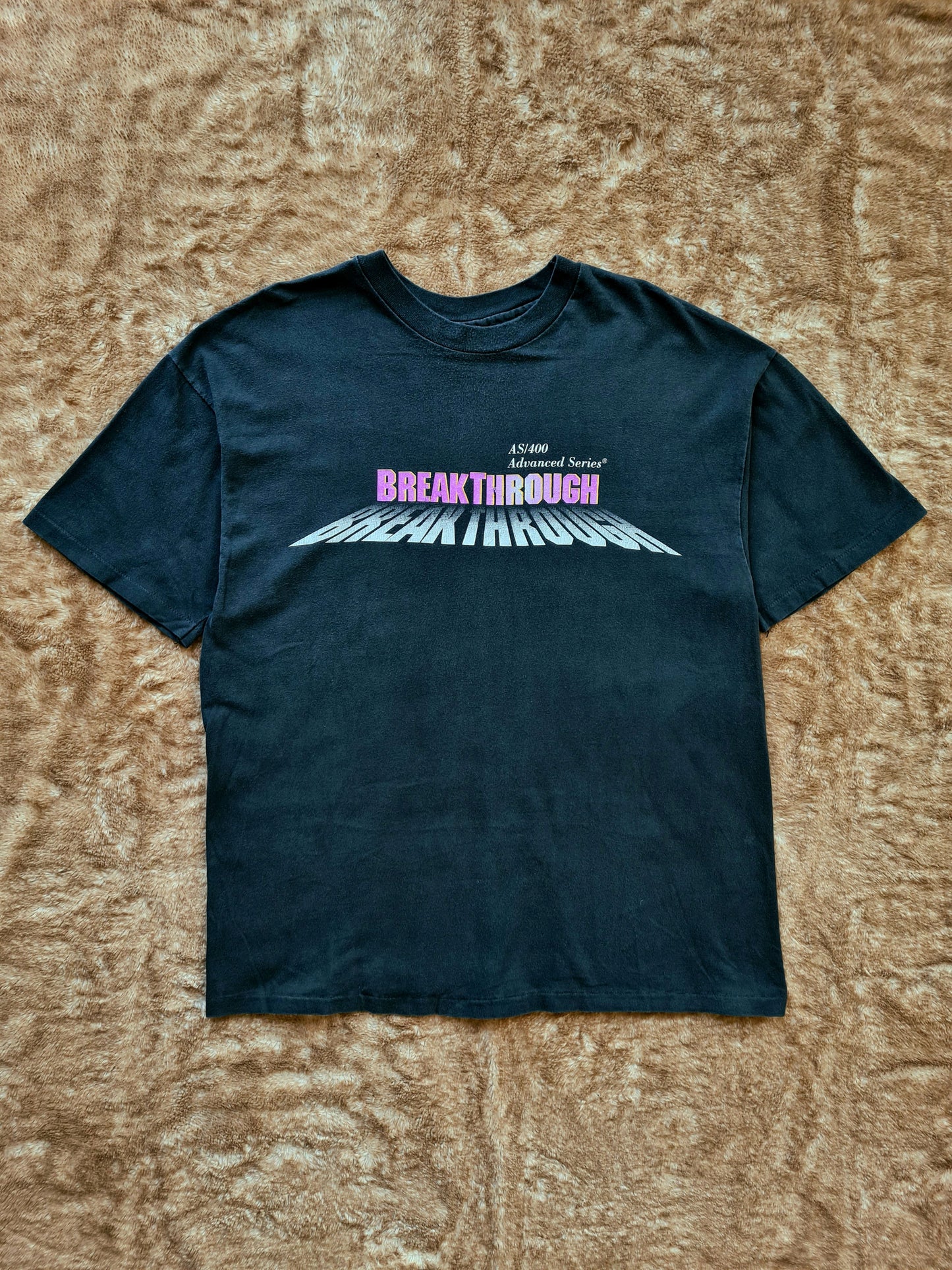 De vintage winkel met tweedehands kleding uit de thrift | 1994 HANES ''BREAKTHROUGH TECHNOLOGY'' T-SHIRT [XL] T-SHIRT