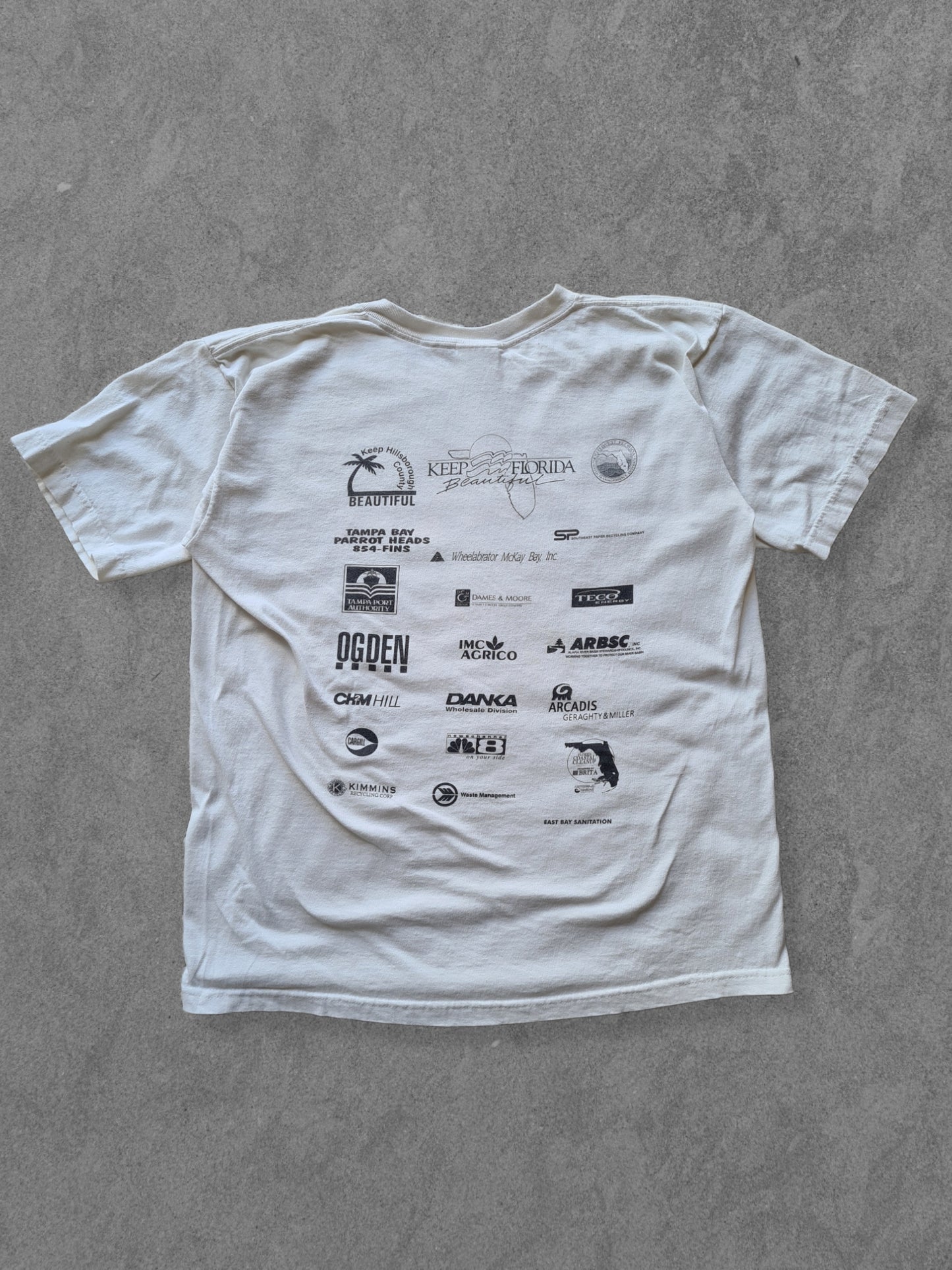 De vintage winkel met tweedehands kleding uit de thrift | 1998 ROYAL AVALON ''COASTAL CLEANUP'' T-SHIRT [L] T-SHIRT