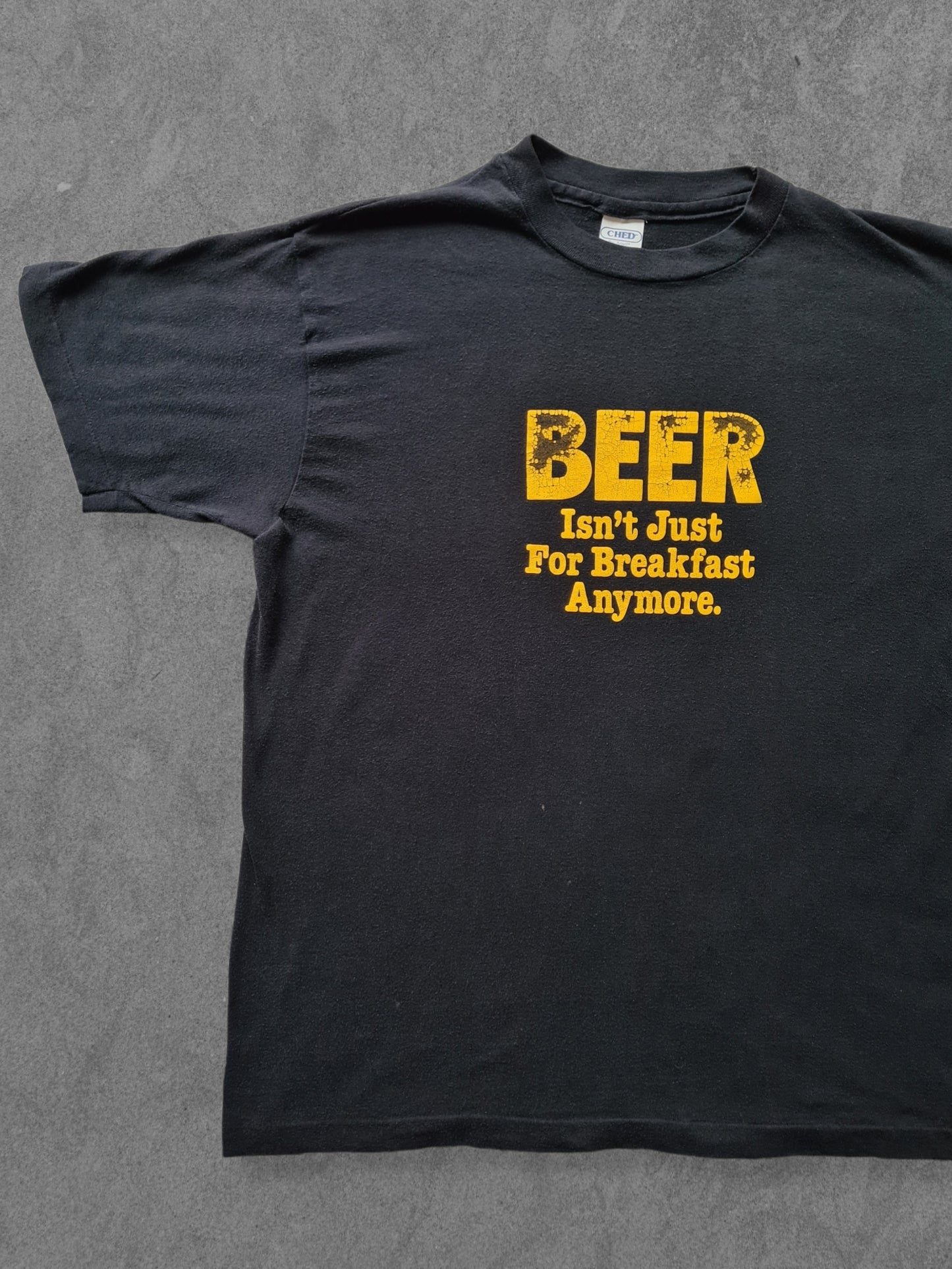 De vintage winkel met tweedehands kleding uit de thrift | 80s CHED BY ANVIL ''BEER'' T-SHIRT [L] T-SHIRT
