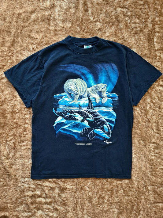 De vintage winkel met tweedehands kleding uit de thrift | 90s ENVIRONMENTAL ARTWEAR ''NORTHERN LIGHTS'' T-SHIRT [L] T-SHIRT