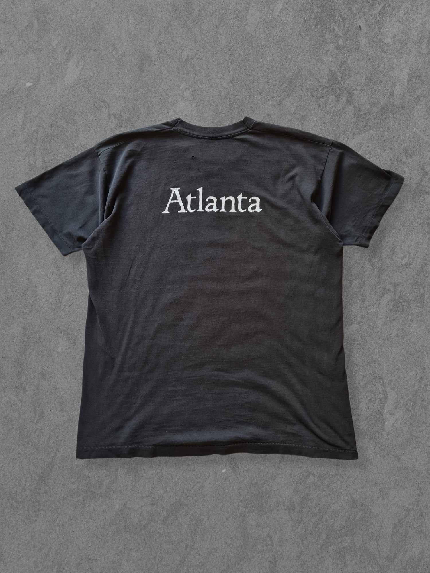 De vintage winkel met tweedehands kleding uit de thrift | 90s FRUIT OF THE LOOM ''DARK HORSE TAVERN'' T-SHIRT [XL] T-SHIRT